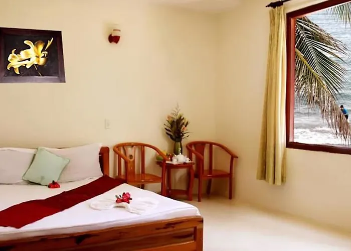 Khách sạn Song Bien Xanh 2*